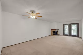 Photo #3: 2785575 Listing