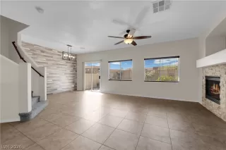 Photo #4: 2785598 Listing