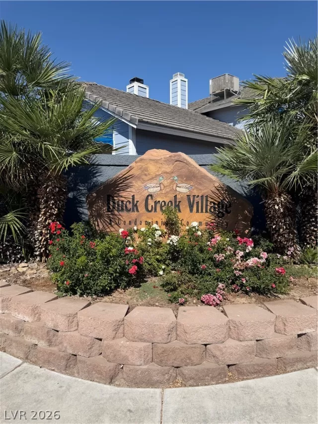 MLS: 2785624 Condo For Sale