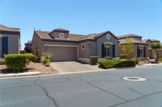 Photo #2: 2785681 Listing