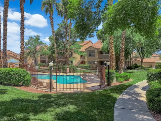 MLS: 2785683 Condo For Sale