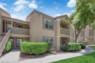 Photo #4: 2785683 Listing