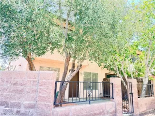 Photo #1: 2785696 Listing