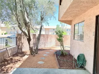Photo #3: 2785696 Listing