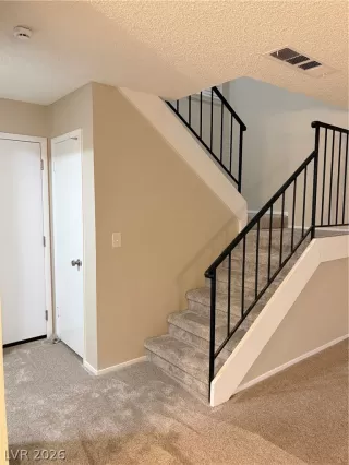 Photo #5: 2785696 Listing