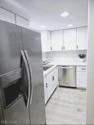 Photo #3: 2785722 Listing