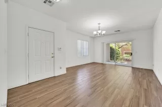 Photo #2: 2785743 Listing