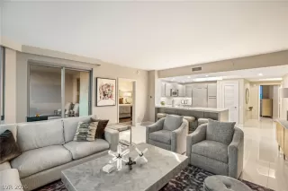 Photo #6: 2785826 Listing