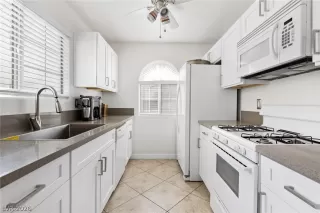 Photo #3: 2785843 Listing 