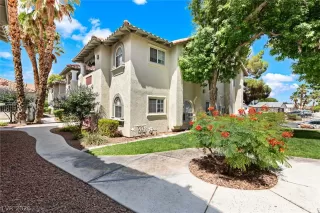 Photo #5: 2785843 Listing 