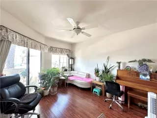 Photo #3: 2785860 Listing