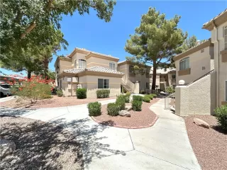 Photo #6: 2785860 Listing
