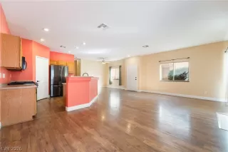 Photo #3: 2785904 Listing