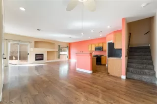 Photo #5: 2785904 Listing