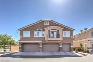 Photo #2: 2785907 Listing