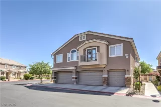 Photo #3: 2785907 Listing