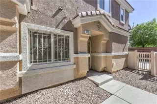 Photo #4: 2785907 Listing