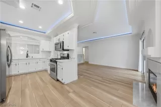 Photo #6: 2785942 Listing 
