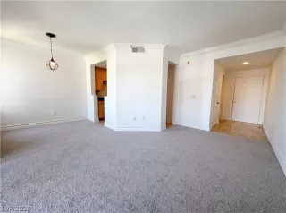 Photo #2: 2785943 Listing 