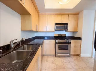 Photo #3: 2785943 Listing 