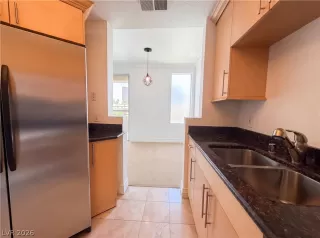Photo #5: 2785943 Listing 