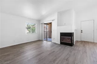 Photo #2: 2785958 Listing 