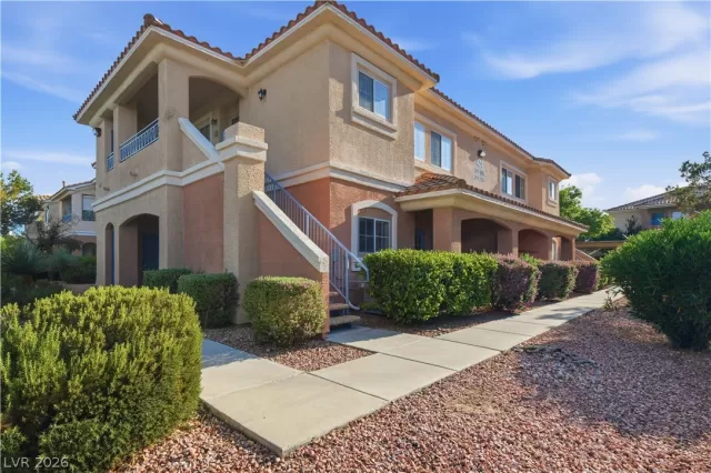 MLS: 2785968 Condo For Sale