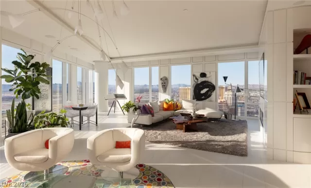 MLS: 2786024 Condo For Sale