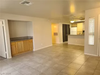 Photo #3: 2786070 Listing 