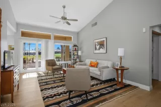 Photo #2: 2786073 Listing
