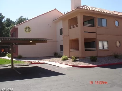 MLS: 2786074 Condo For Sale