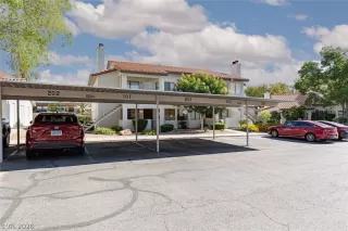 Photo #1: 2786088 Listing