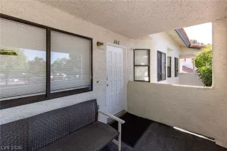 Photo #5: 2786088 Listing