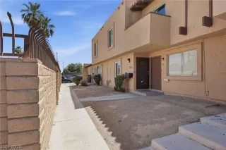 Photo #5: 2786110 Listing