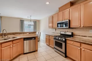 Photo #4: 2786130 Listing