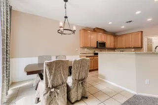 Photo #5: 2786130 Listing