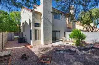 Photo #4: 2786181 Listing