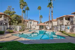 Photo #1: 2786184 Listing