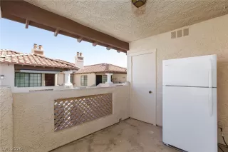 Photo #3: 2786184 Listing