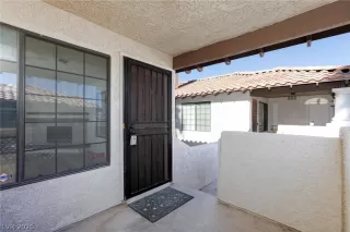 Photo #4: 2786184 Listing