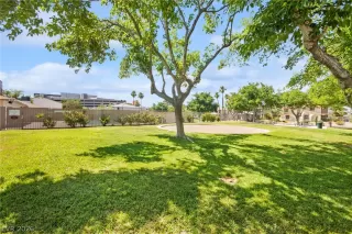 Photo #5: 2786218 Listing