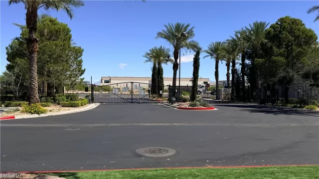 MLS: 2786230 Condo For Sale