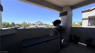 Photo #3: 2786230 Listing