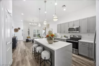 Photo #3: 2786312 Listing