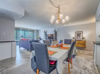 Photo #4: 2786317 Listing