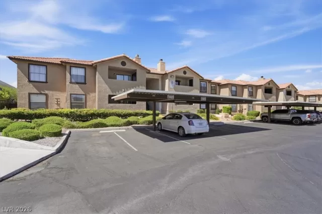 MLS: 2786322 Condo For Sale