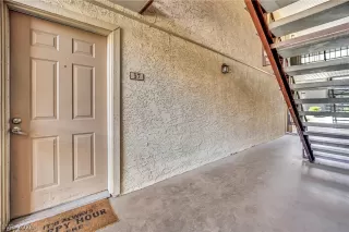 Photo #3: 2786342 Listing