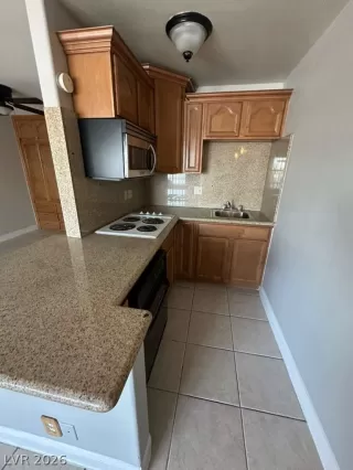 Photo #1: 2786355 Listing