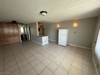 Photo #3: 2786355 Listing