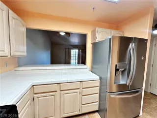 Photo #6: 2786400 Listing